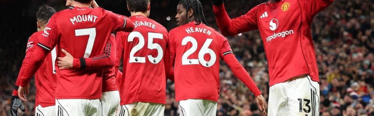 英超争四格局大变，曼联1-0险胜纽卡，三豪门积分齐头并进竞争日趋激烈