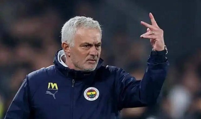 欧冠资格赛惊现大黑马！连胜6场晋级仅差一步，身价远低于中超球队