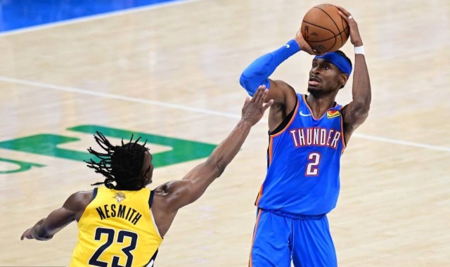 亚历山大今年收获得分王+MVP+FMVP 历史第四人