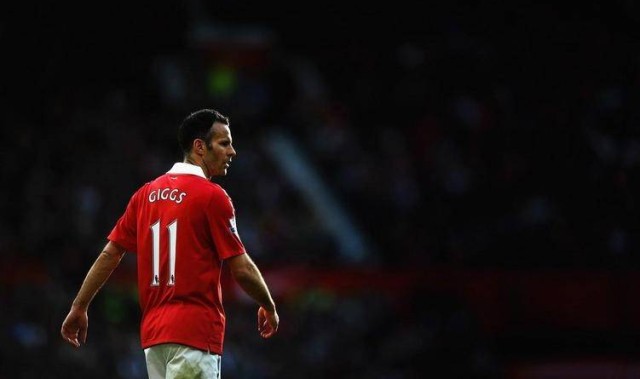 球员冠军数谁最多？C罗36冠仅第5，有人43冠还不是第一，梅西领跑