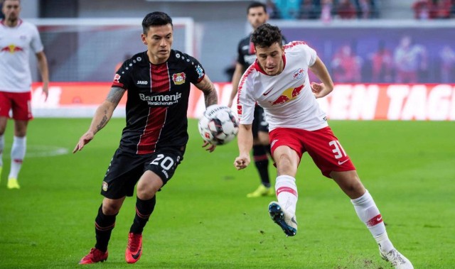 德甲精选赛事：勒沃库森vs法兰克福 法兰克福强势冲击，进攻就是最好的防守！