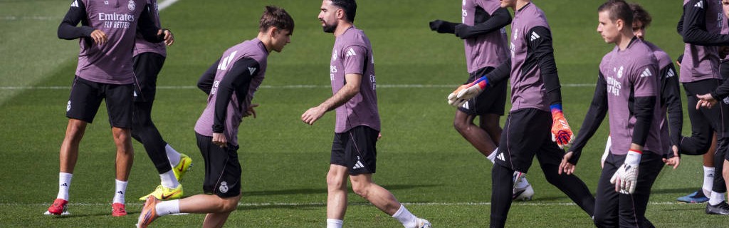 皇马主场战埃尔切！欧冠淘汰曼城后再战西甲，距巴萨仅差4分誓夺榜首