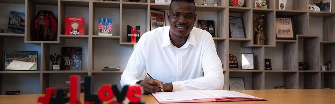 官方：19岁曼城中卫朱马-巴租借加盟尼斯，为期一年