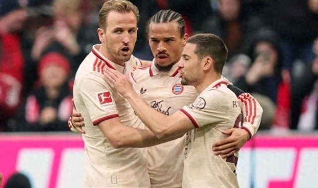 凯恩百球壮举！拜仁铸就传奇，德甲继续闪耀