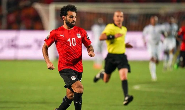 非洲杯18决赛：埃及遭遇打击，利物浦如今是否还念萨拉赫？