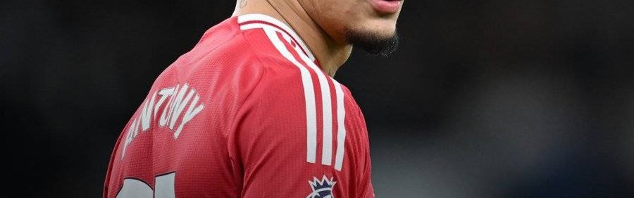 曝曼联原则上同意贝蒂斯续租安东尼！但明年必须买断，无退货条款