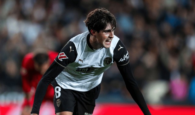 掀翻皇马后再胜！1-0，西甲第14取3连胜，21岁西班牙新星惊艳破门