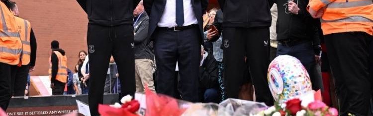 埃弗顿派代表到安菲尔德吊唁若塔，利物浦官推表示感谢