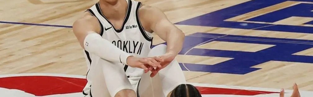 曾凡博谈篮网首秀：很幸运 受伤后能打高水平比赛