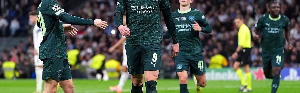 哈兰德1分钟遭推搡！34球巨星放狠话，曼城2-1逆转太解气